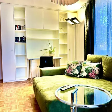 Boutique Mit Balkon לאוטראך