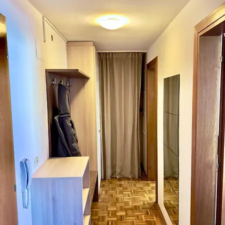 Boutique Mit Balkon