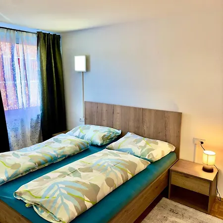Apartment Boutique Mit Balkon